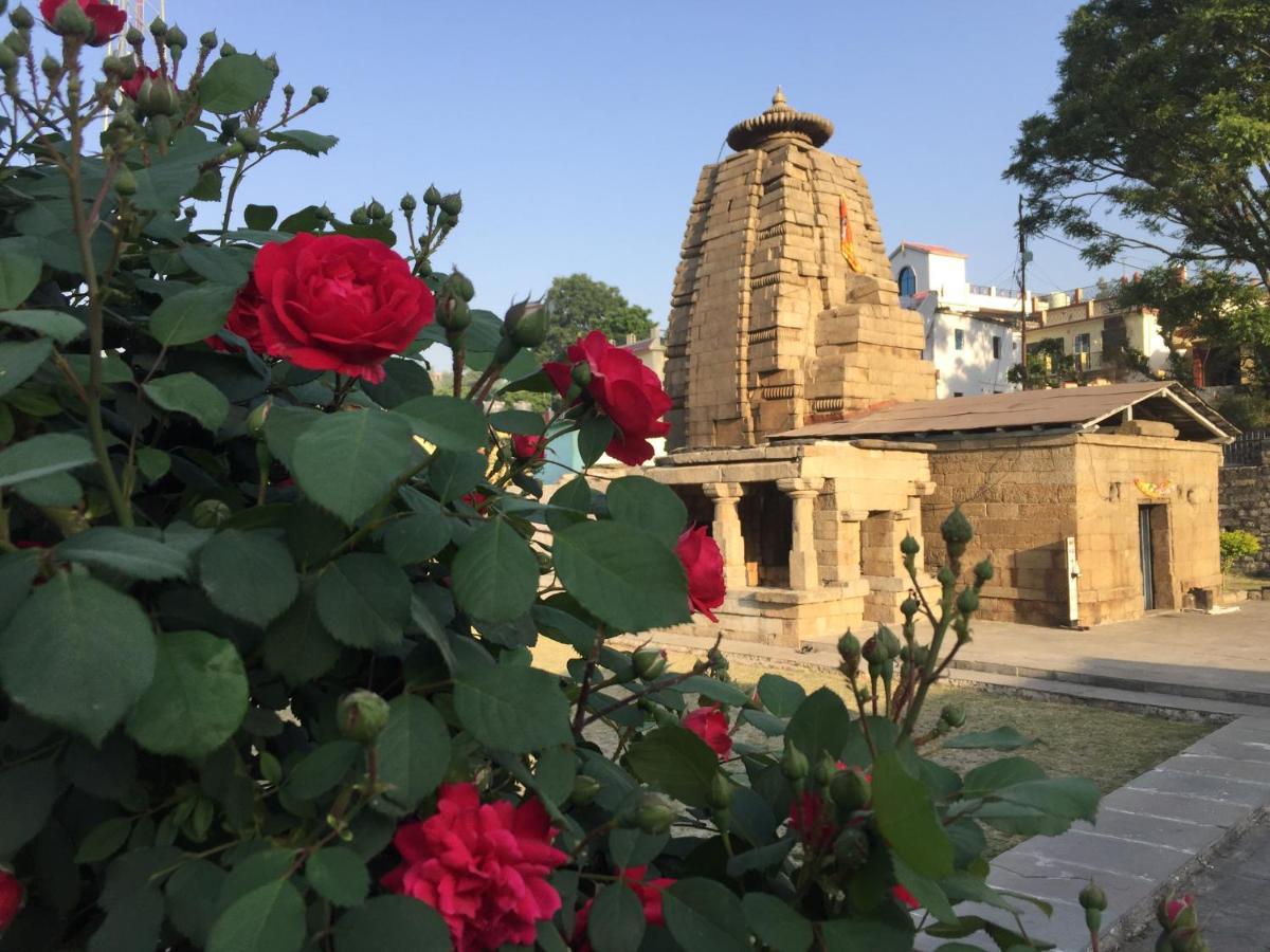 Katyuri Kings Divine Stay- Babaji'S Cave Dwarahat 外观 照片