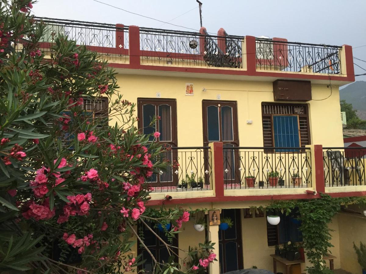 Katyuri Kings Divine Stay- Babaji'S Cave Dwarahat 外观 照片