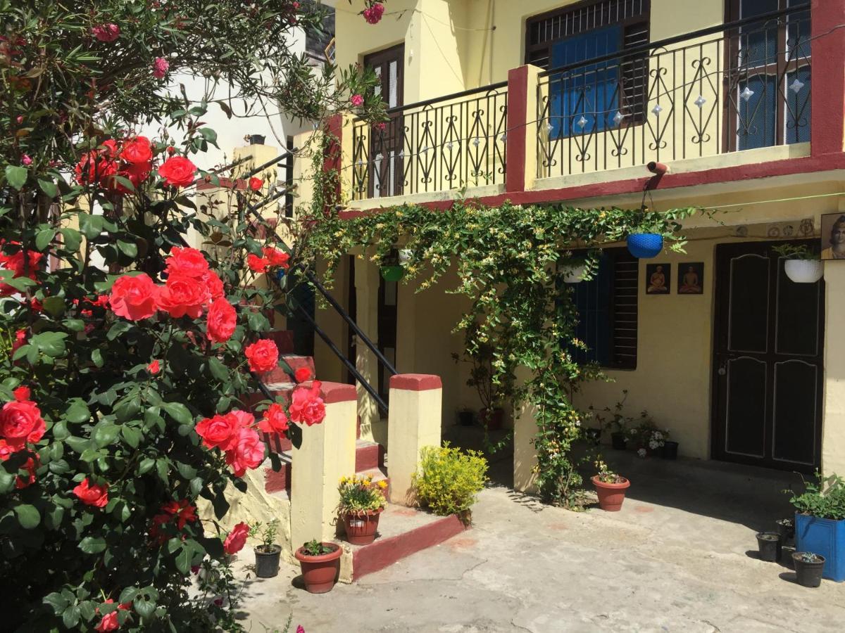 Katyuri Kings Divine Stay- Babaji'S Cave Dwarahat 外观 照片
