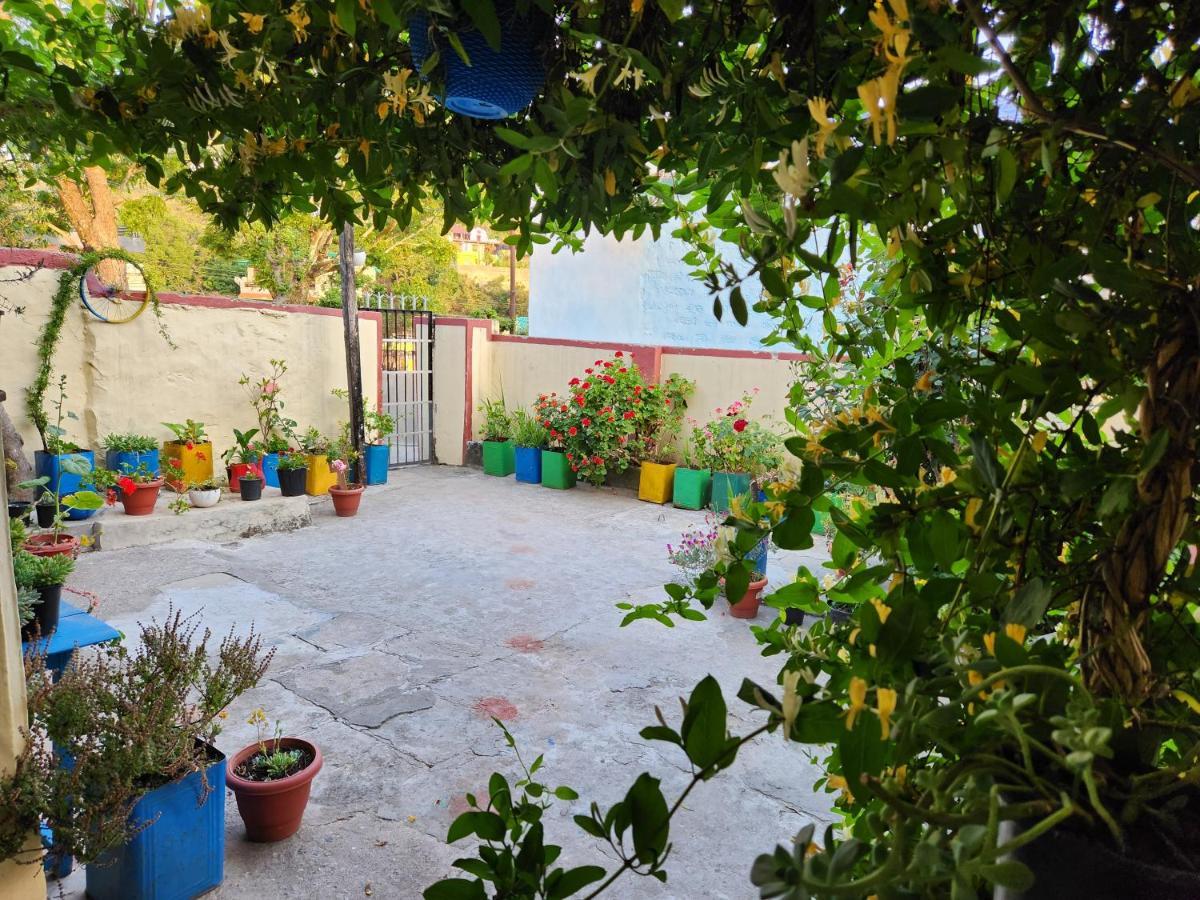 Katyuri Kings Divine Stay- Babaji'S Cave Dwarahat 外观 照片