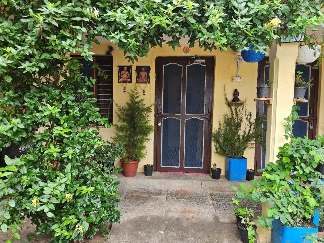 Katyuri Kings Divine Stay- Babaji'S Cave Dwarahat 外观 照片