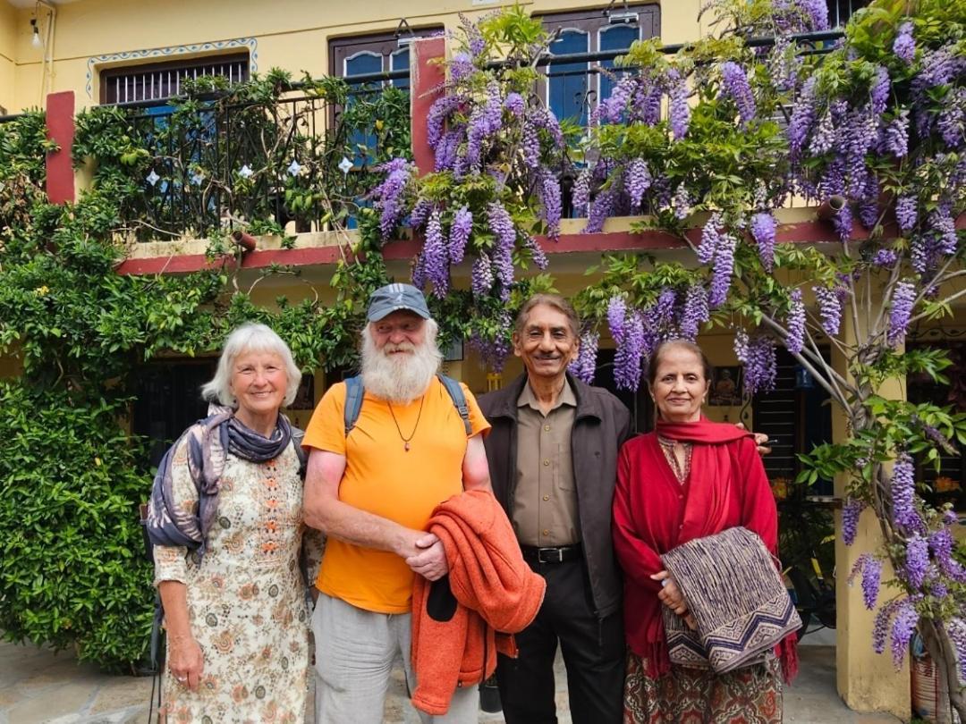 Katyuri Kings Divine Stay- Babaji'S Cave Dwarahat 外观 照片