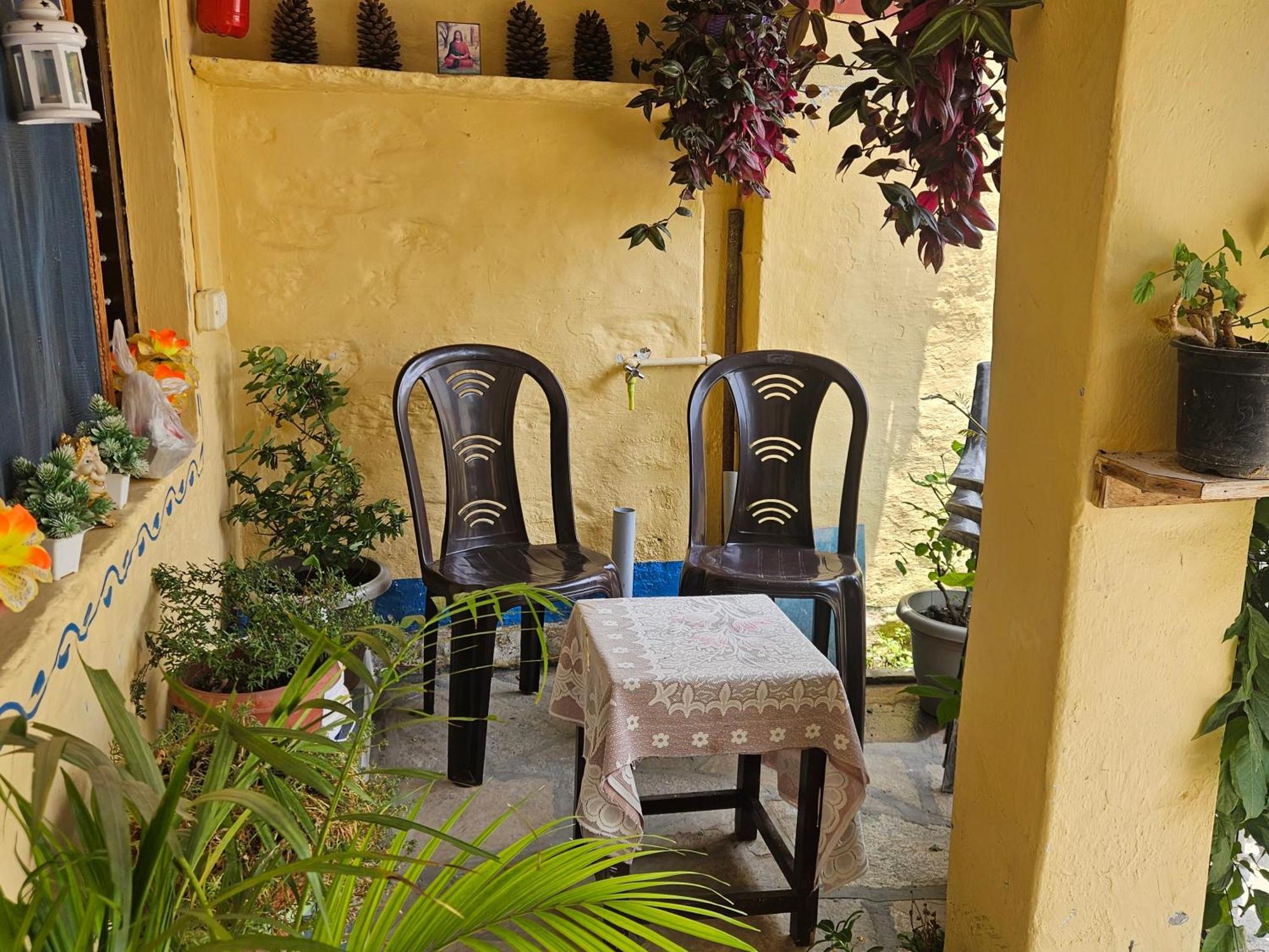 Katyuri Kings Divine Stay- Babaji'S Cave Dwarahat 客房 照片